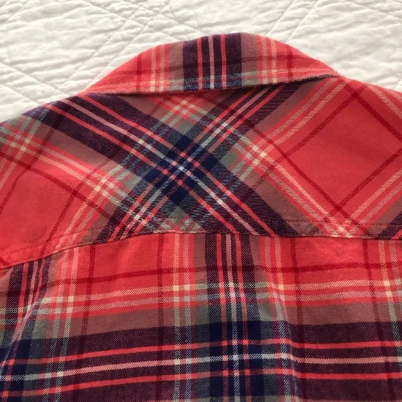 EUC 2 Women’s Cotton Plaid Plaid Flannel Shirts (Abercrombie & Eddie Bauer) - Picture 10 of 16
